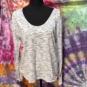 LULULEMON WIDE NECK LONG SLEEVE SHIRT🦋